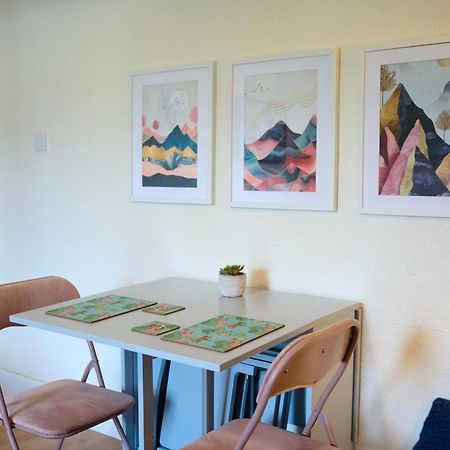 Charming Apt Nr Centre - Terrace & Street Parking Оубън Екстериор снимка