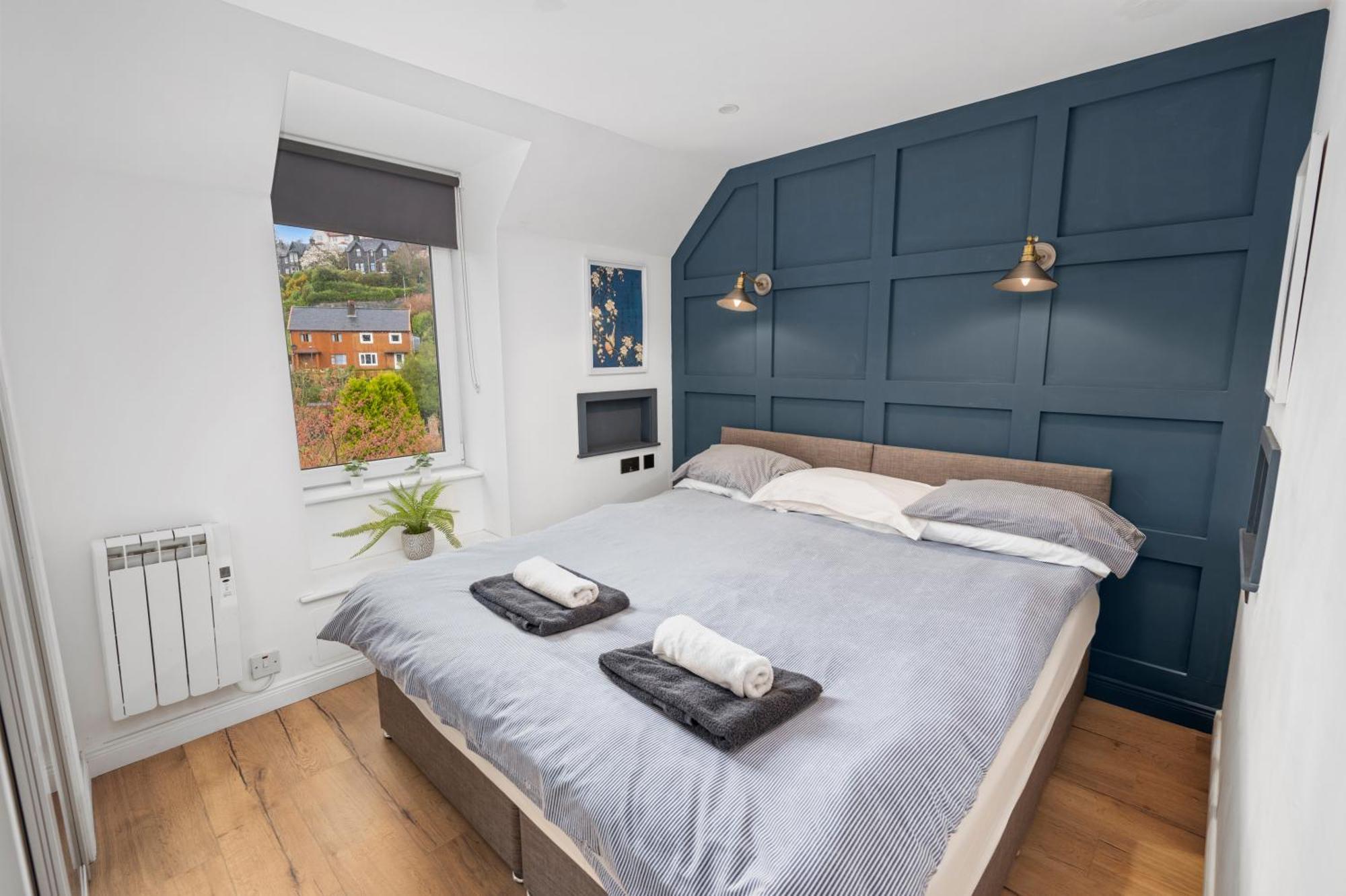 Charming Apt Nr Centre - Terrace & Street Parking Оубън Екстериор снимка