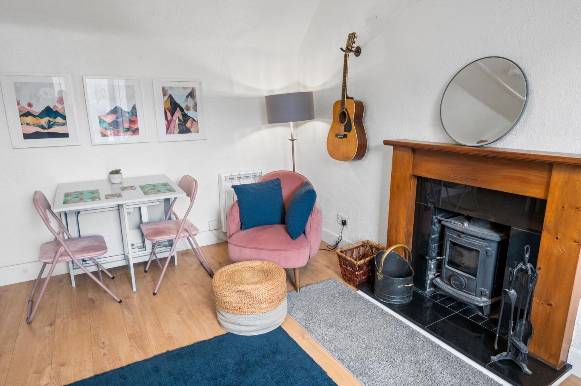 Charming Apt Nr Centre - Terrace & Street Parking Оубън Екстериор снимка